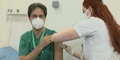 Virüs Aşısı Yaptıran Sağlık Çalışanı Sayısı 700 Bini Geçti