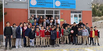 Yahyalı Belediyesi Köy Okullarına 5000 Kitap Dağıttı