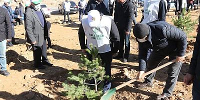 Yahyalı’da 5 Bin Fidan Toprakla Buluştu