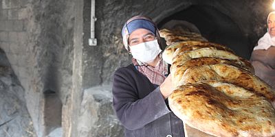 Yeşilhisar’da Doğal Fırından Doğal Ekmekler