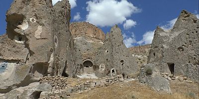 Yılanlı Kilisesi Yetkililerin İlgisini Bekliyor