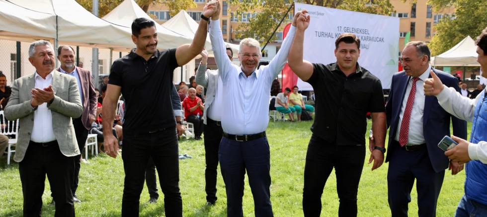 Turhal’da Geleneksel Güreş Coşkusu