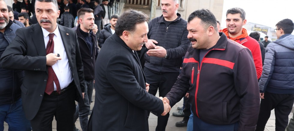 Vali Çiçek, Ağaç İşleri ve Demirciler Sitesi’nde Esnafla Buluştu