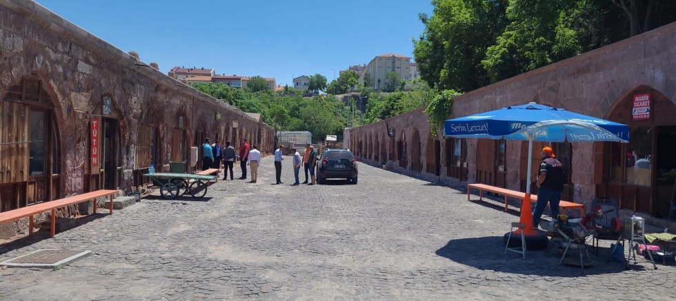 Valilik ve Büyükşehir'den Tarihi İncesu Arasta Çarşısı'na “Kayseri'ye Özgü” Dokunuş